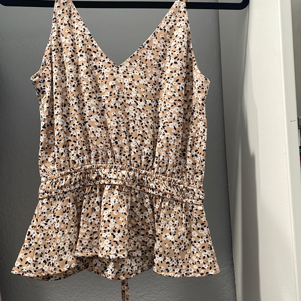 Never worn sienna top